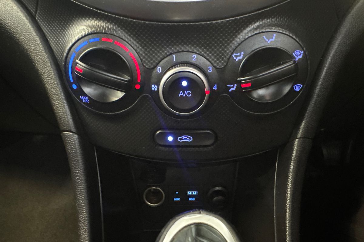 2019 Hyundai Accent Sport RB6