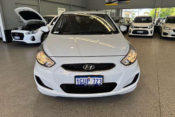 2019 Hyundai Accent Sport RB6