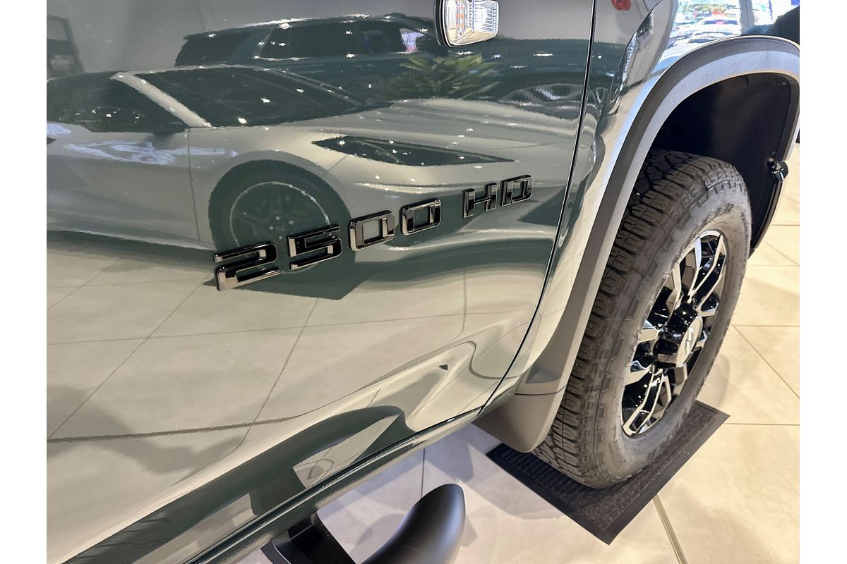 2025 Chevrolet Silverado HD LTZ Premium W/Tech Pack T1 4X4