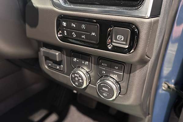 2025 GMC Yukon Denali T1