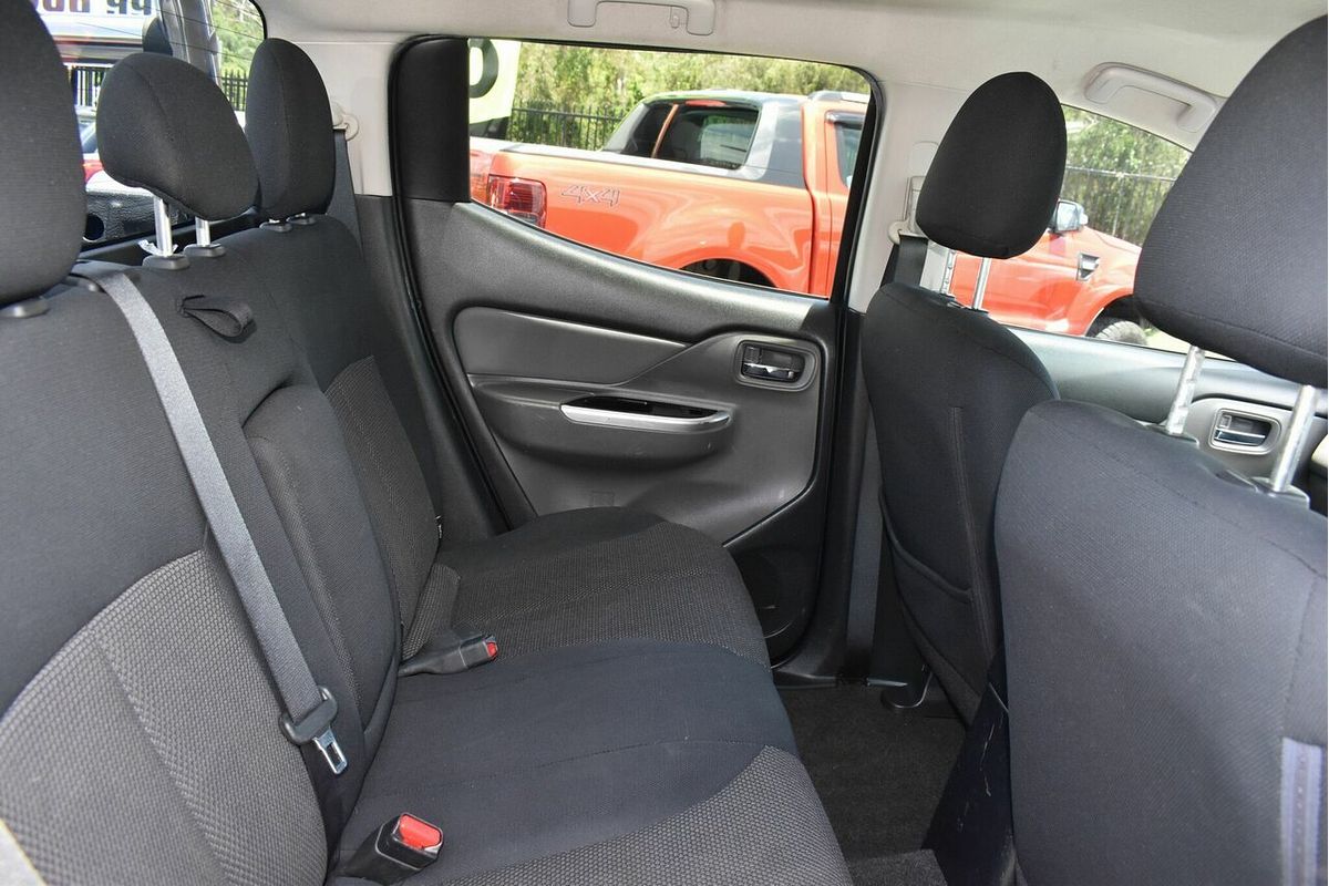 2015 Mitsubishi Triton GLS MQ 4X4