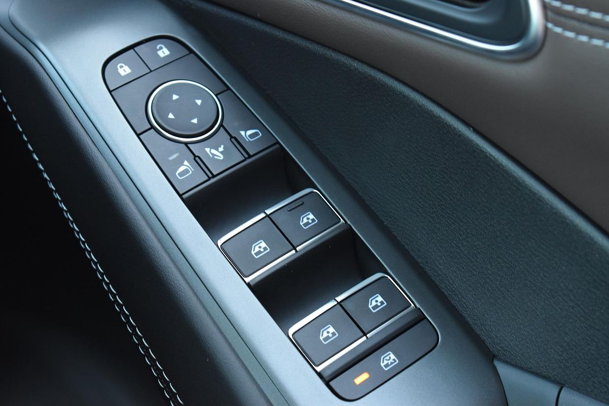 2025 Nissan QASHQAI Ti J12