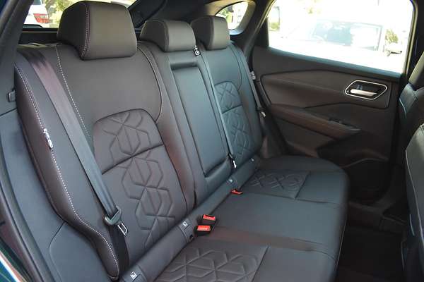 2025 Nissan QASHQAI Ti J12