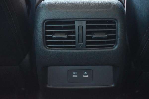 2025 Nissan QASHQAI Ti J12