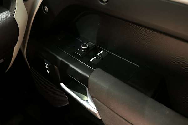 2021 Land Rover Defender 90 D200 L663