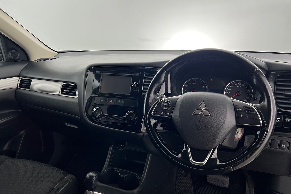 2016 Mitsubishi Outlander LS ZK