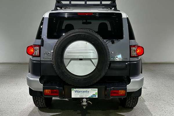 2014 Toyota FJ Cruiser  GSJ15R