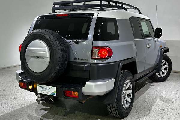 2014 Toyota FJ Cruiser  GSJ15R
