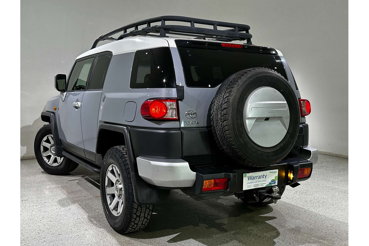 2014 Toyota FJ Cruiser  GSJ15R