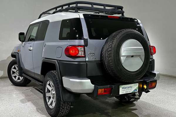2014 Toyota FJ Cruiser  GSJ15R