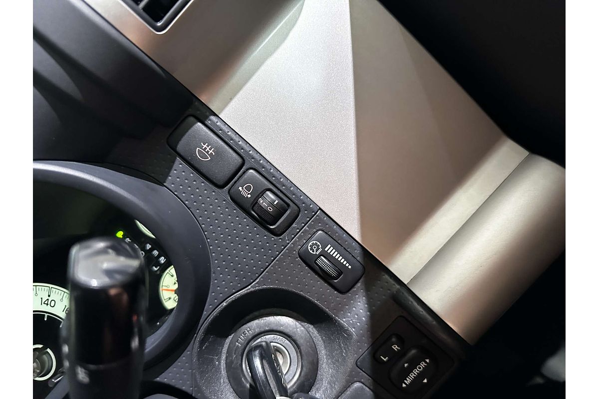 2014 Toyota FJ Cruiser  GSJ15R