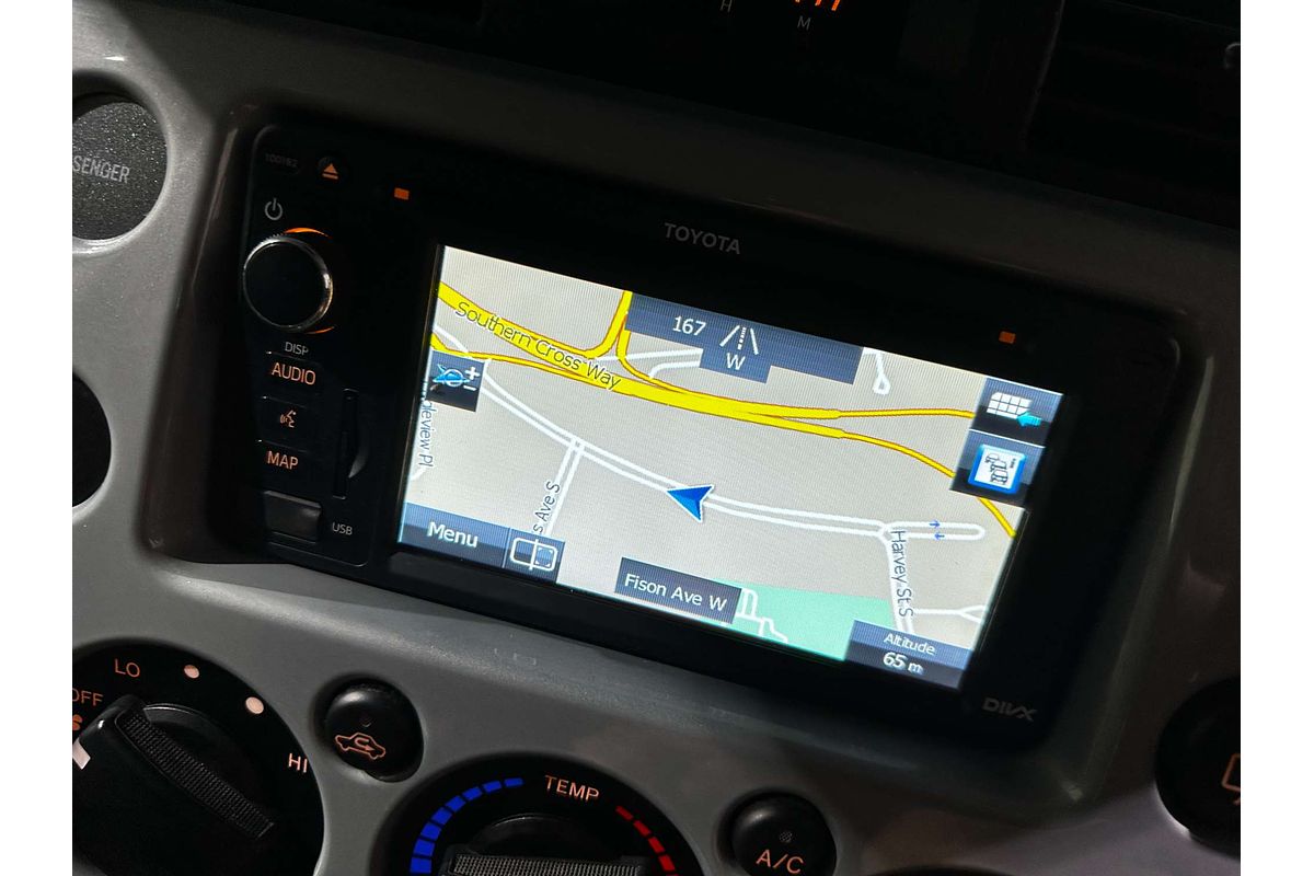 2014 Toyota FJ Cruiser  GSJ15R