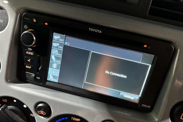 2014 Toyota FJ Cruiser  GSJ15R