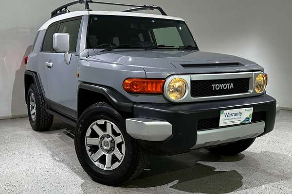 2014 Toyota FJ Cruiser  GSJ15R