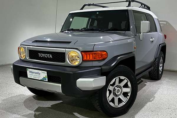2014 Toyota FJ Cruiser  GSJ15R