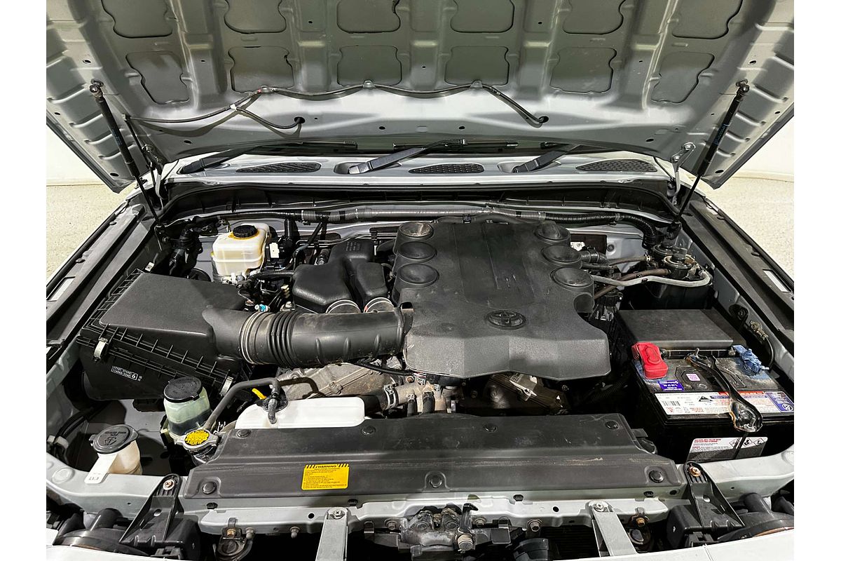 2014 Toyota FJ Cruiser  GSJ15R