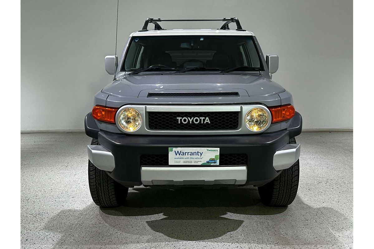 2014 Toyota FJ Cruiser  GSJ15R