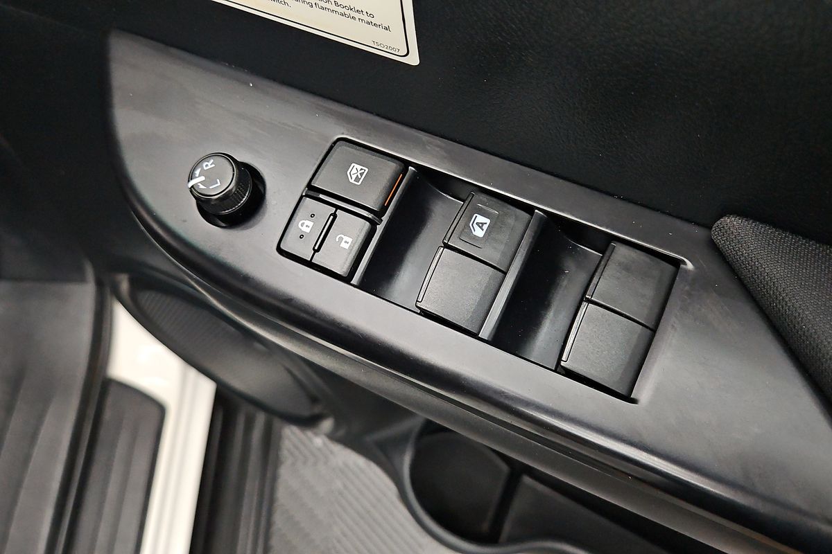 2021 Toyota Hilux SR GUN126R 4X4