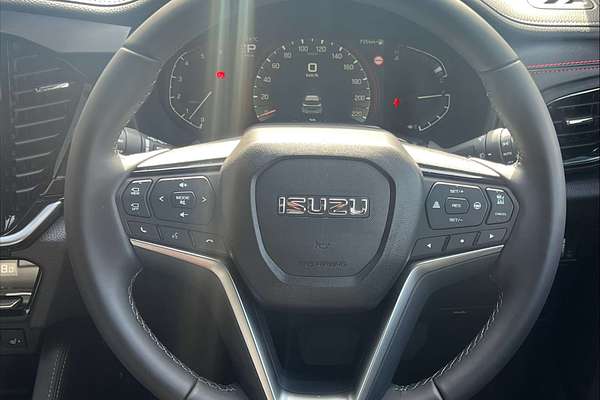 2025 Isuzu MU-X X-TERRAIN