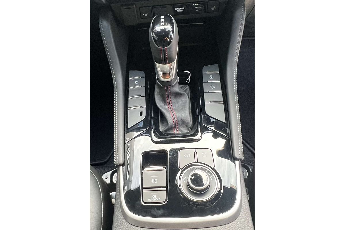 2025 Isuzu MU-X X-TERRAIN