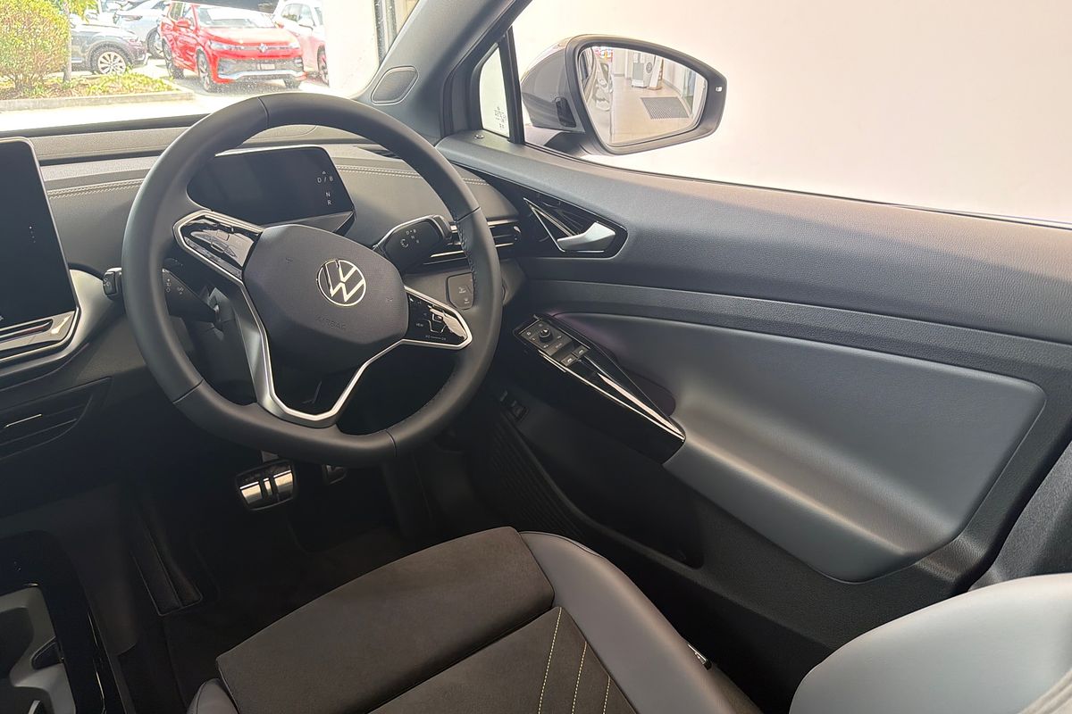 2025 Volkswagen ID.4 Pro E2