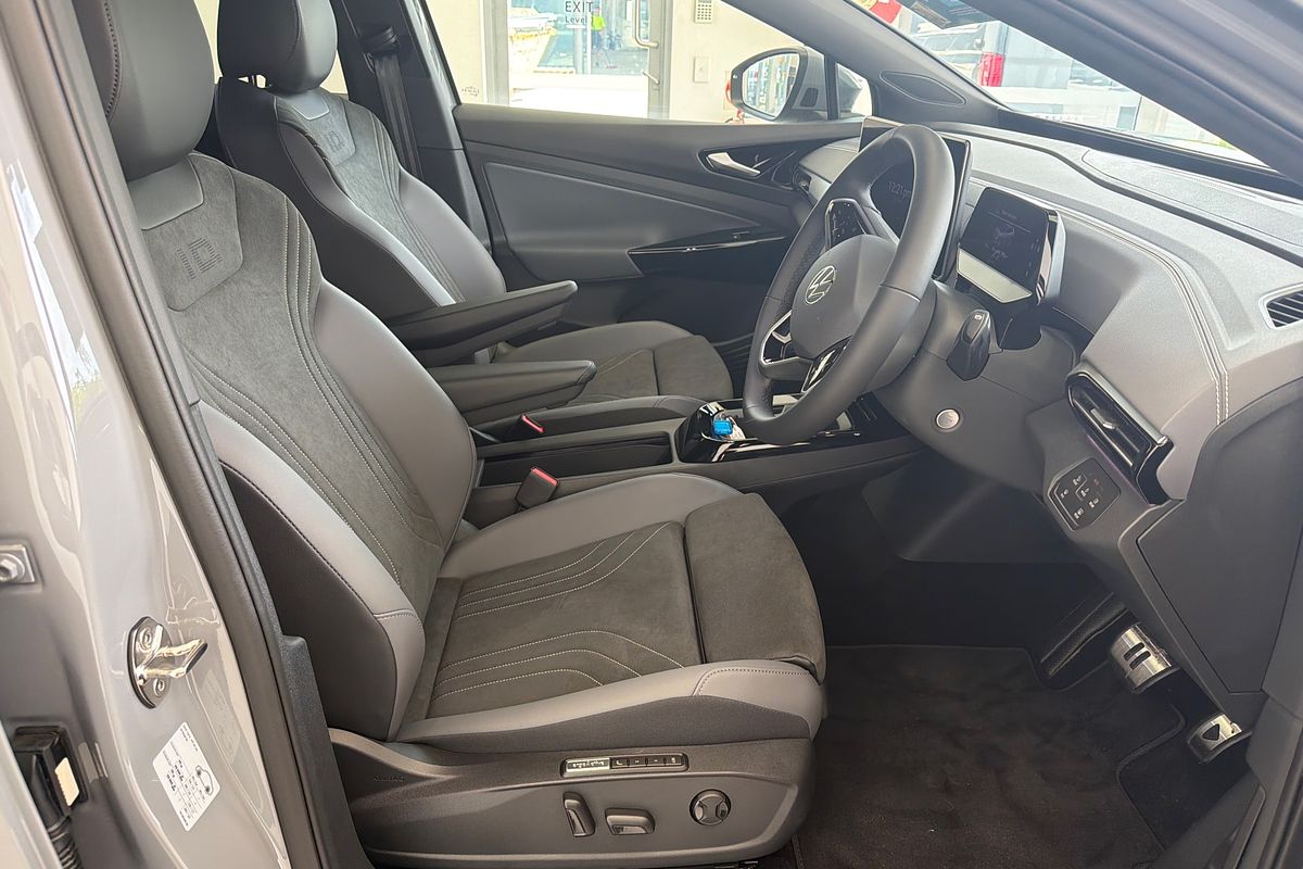 2025 Volkswagen ID.4 Pro E2