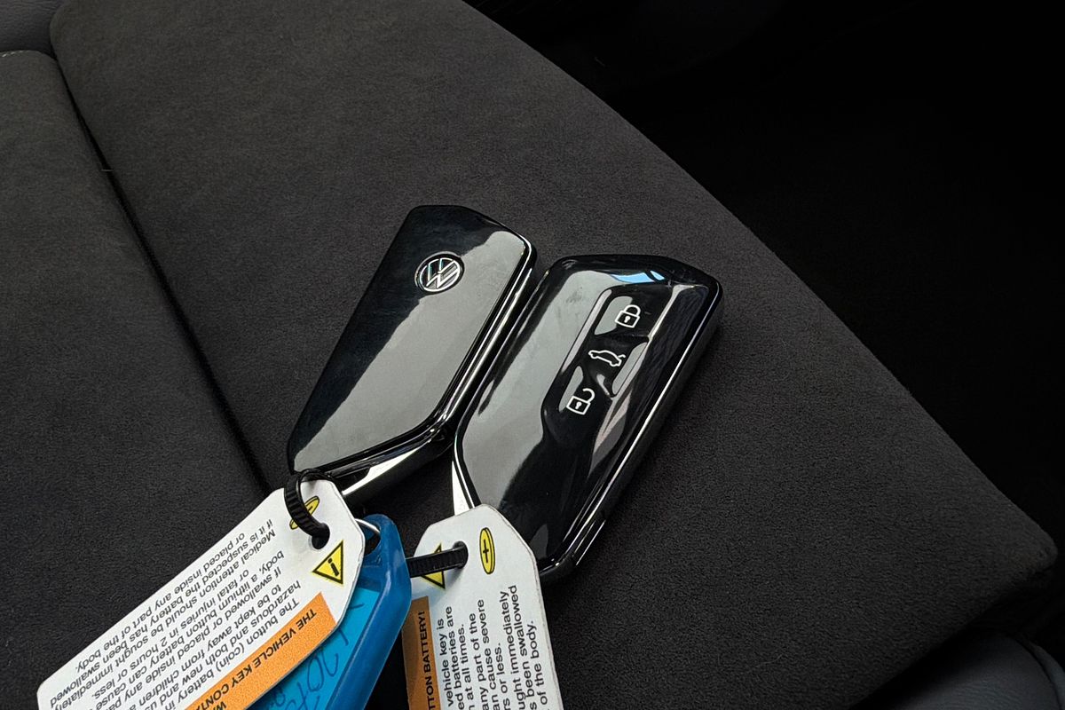 2025 Volkswagen ID.4 Pro E2