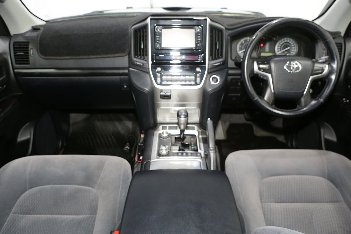 2017 Toyota Landcruiser GXL VDJ200R