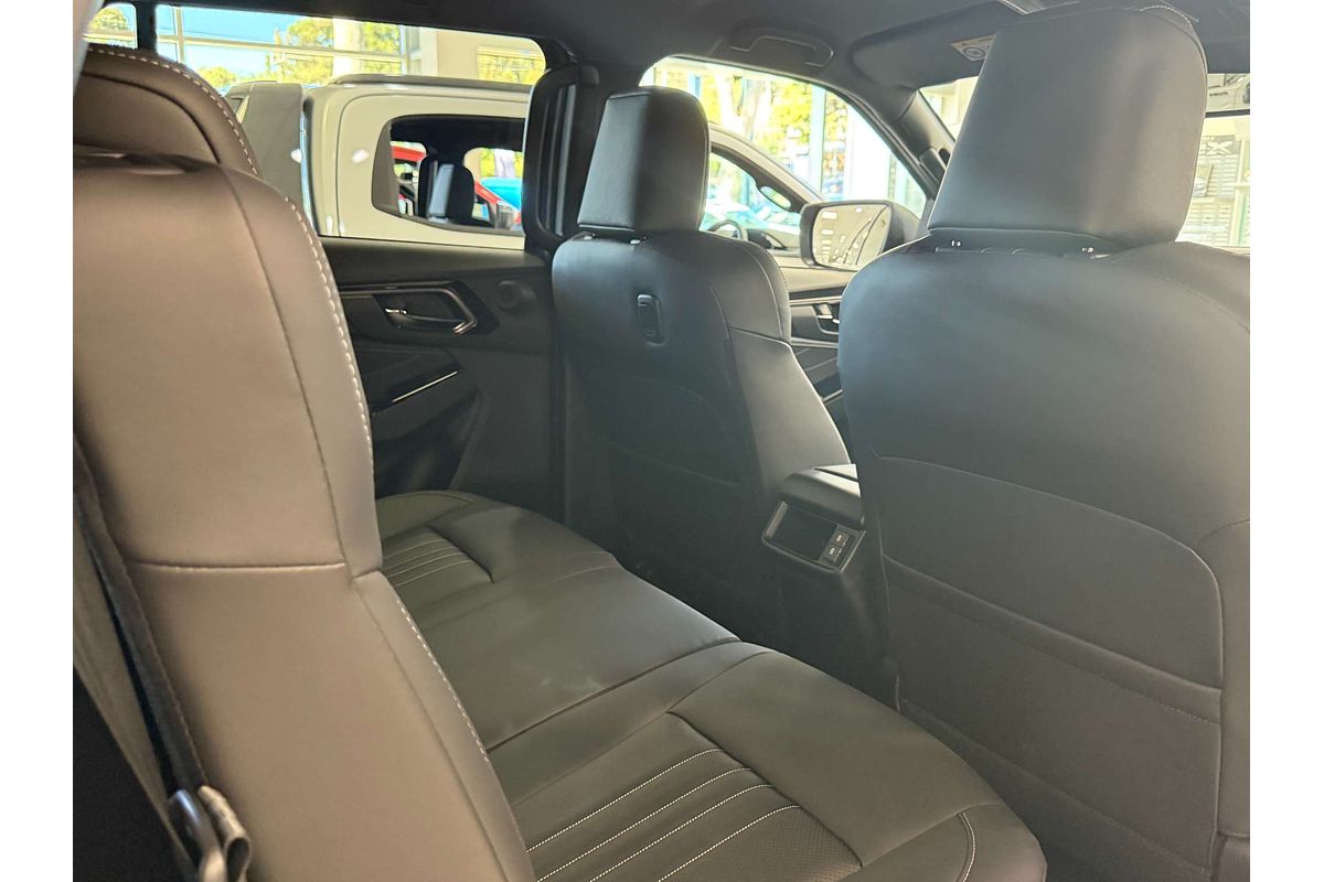 2025 Isuzu MU-X LS-T