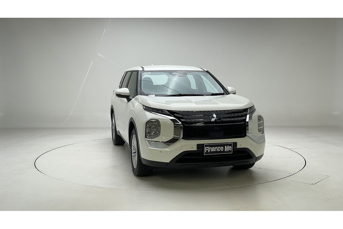 2022 Mitsubishi Outlander ES ZM