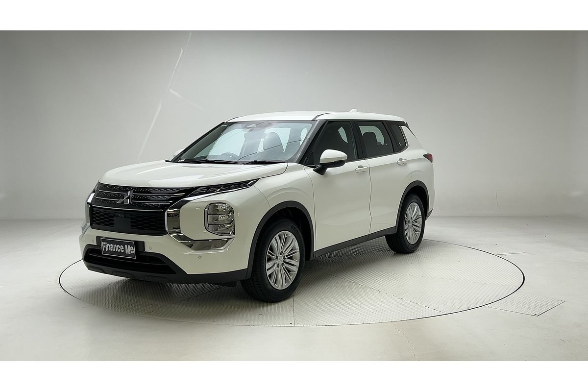 2022 Mitsubishi Outlander ES ZM