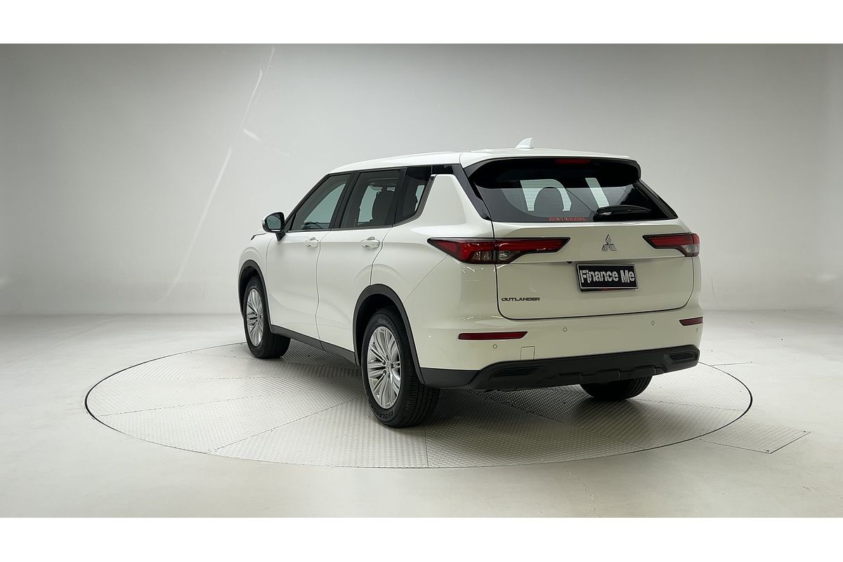 2022 Mitsubishi Outlander ES ZM