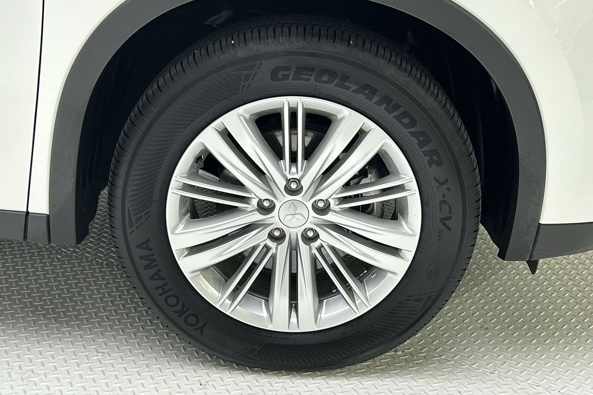 2022 Mitsubishi Outlander ES ZM