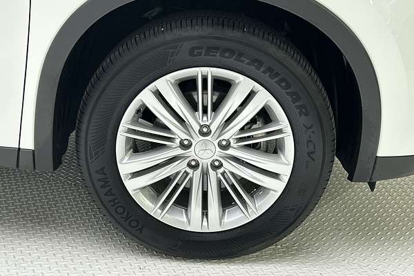 2022 Mitsubishi Outlander ES ZM