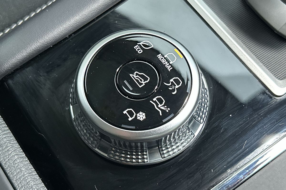 2022 Mitsubishi Outlander ES ZM