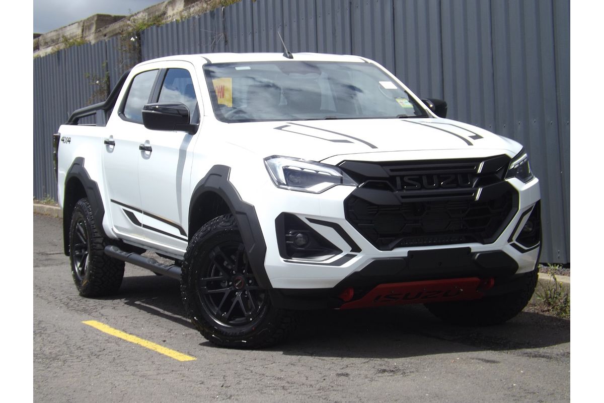 2025 Isuzu D-MAX BLADE 4X4