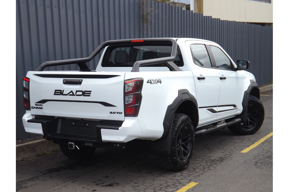 2025 Isuzu D-MAX BLADE 4X4