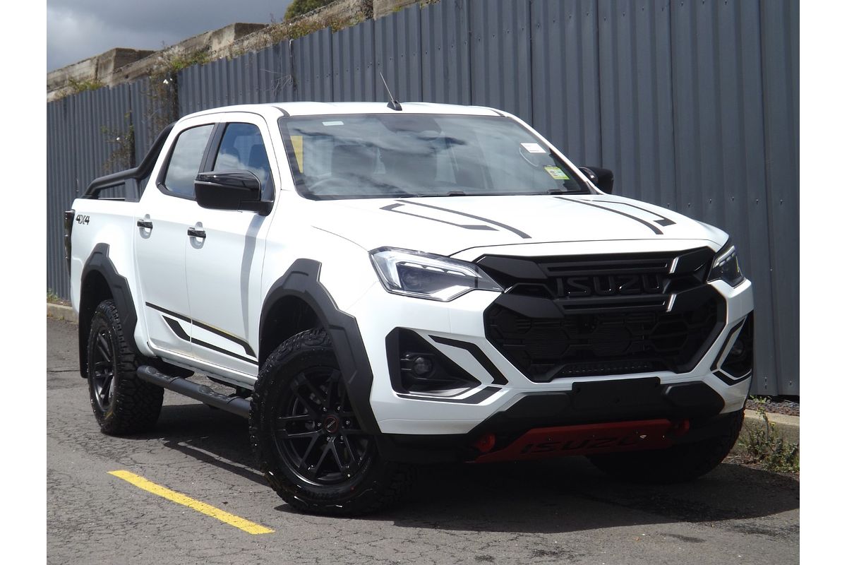 2025 Isuzu D-MAX BLADE 4X4