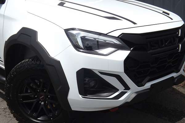 2025 Isuzu D-MAX BLADE 4X4