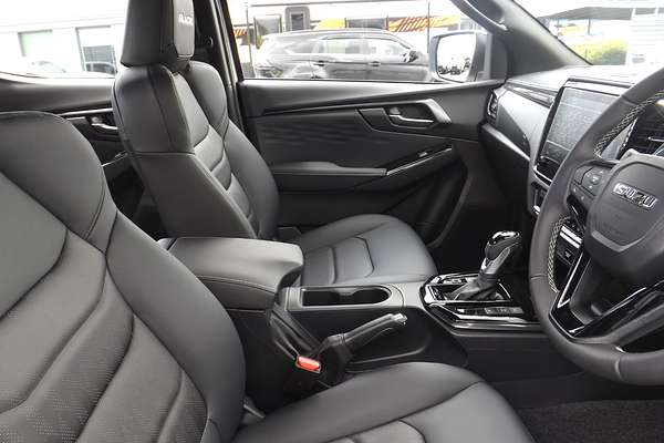 2025 Isuzu D-MAX BLADE 4X4
