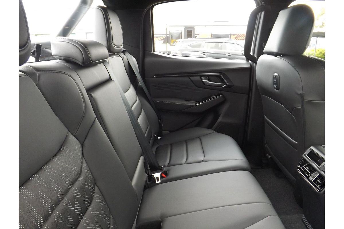 2025 Isuzu D-MAX BLADE 4X4