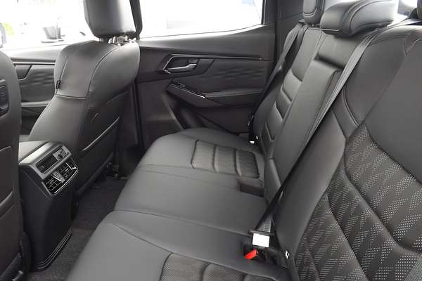 2025 Isuzu D-MAX BLADE 4X4