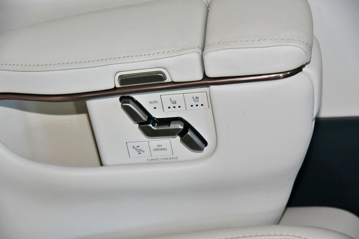 2025 Lexus LM LM350h Sports Luxury AAWH15R