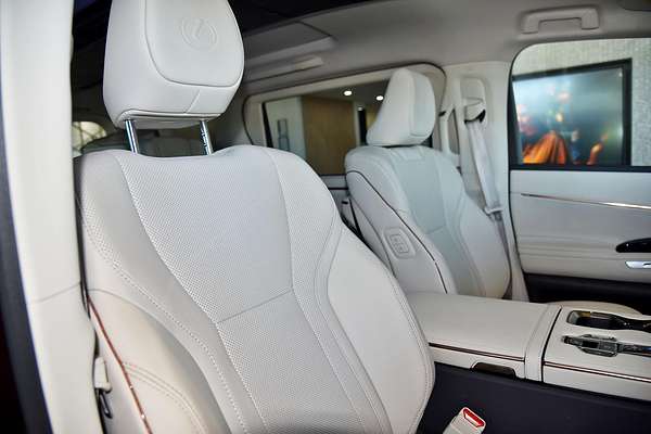 2025 Lexus LM LM350h Sports Luxury AAWH15R