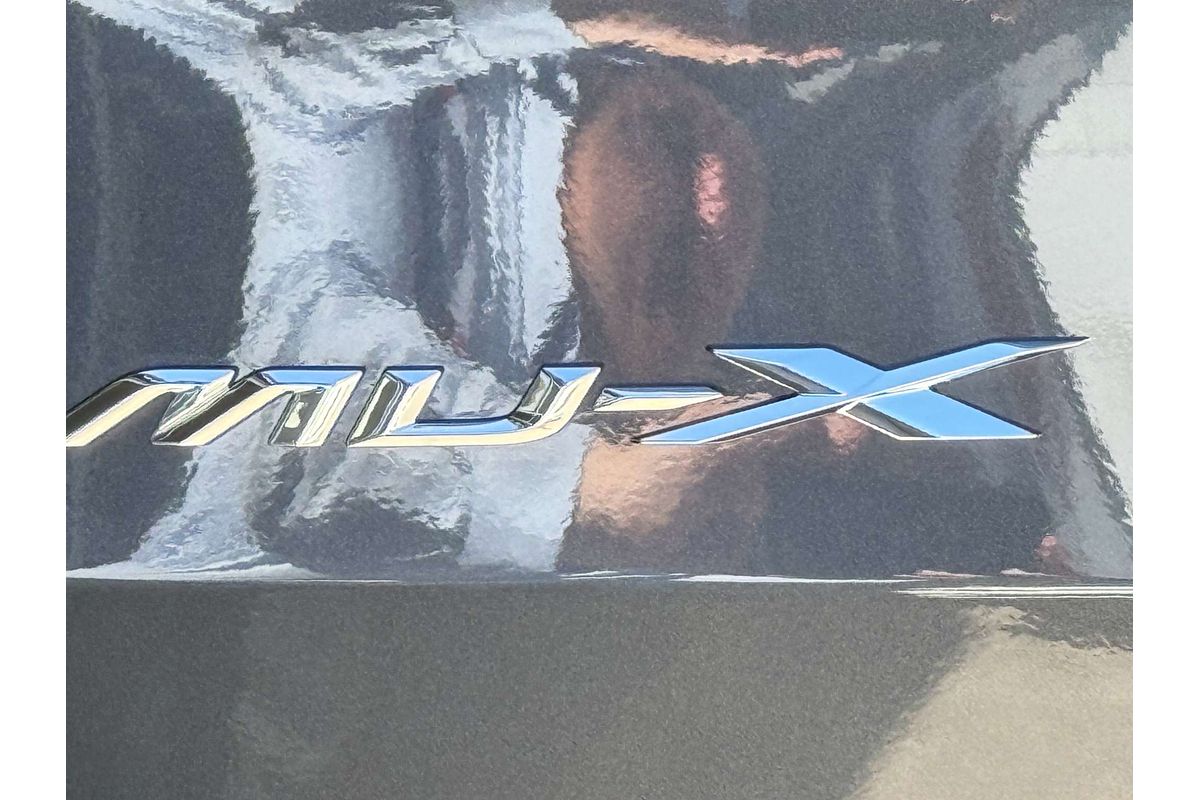 2025 Isuzu MU-X LS-T