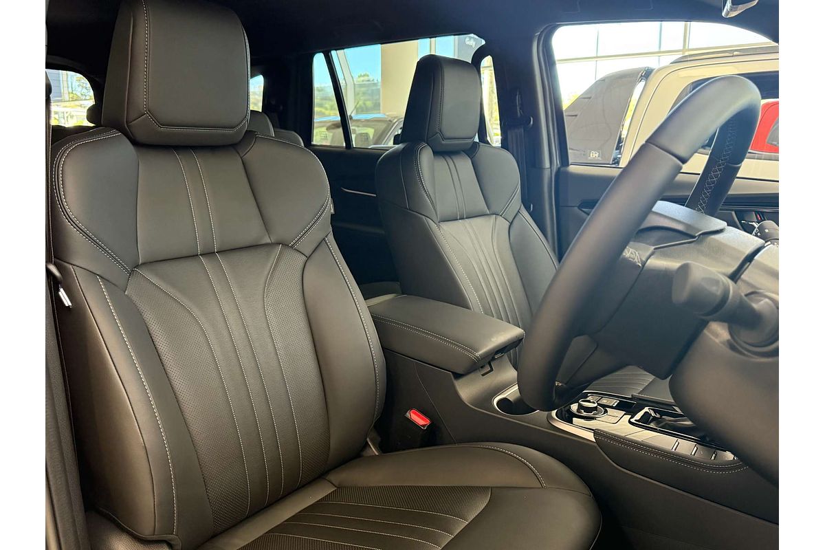 2025 Isuzu MU-X LS-T