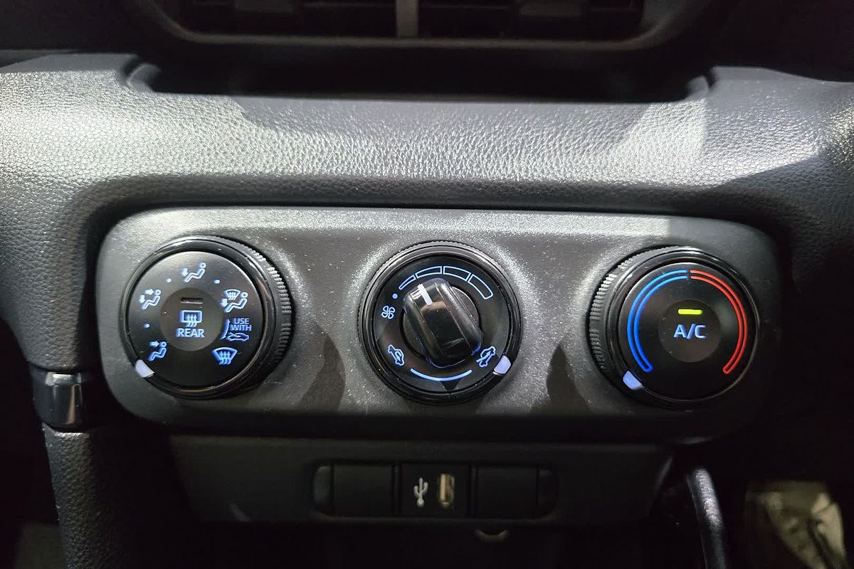 2022 Toyota Yaris Ascent Sport MXPA10R