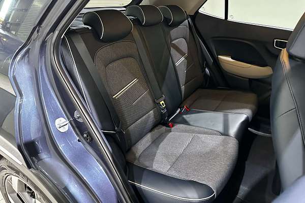 2023 Hyundai Venue Elite QX.V5