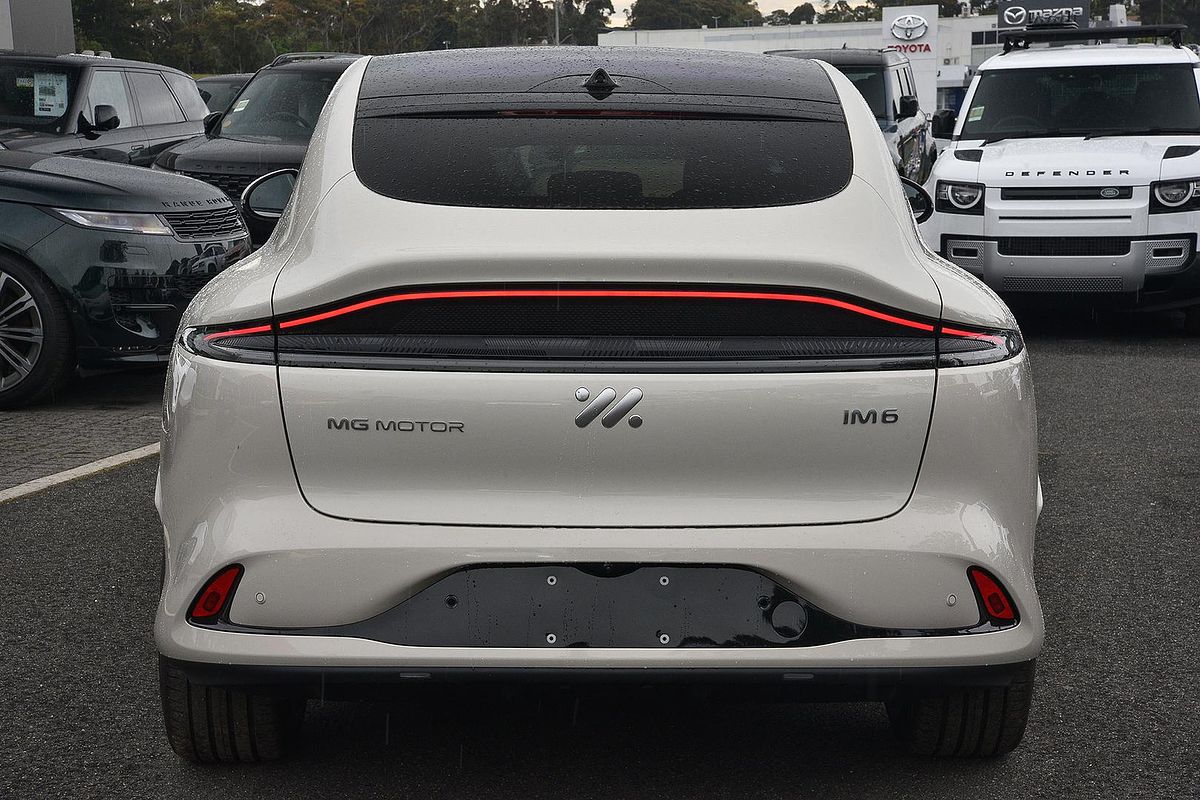 2025 MG IM6 Performance S12L