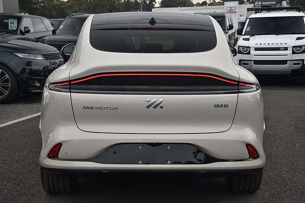 2025 MG IM6 Performance S12L